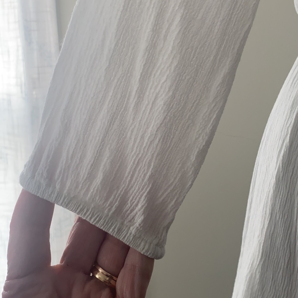 Charlotte Russe white romper Size XS. - Picture 4 of 12